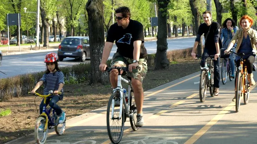 În București vor apărea primele stații care permit folosirea gratuită a bicicletei. Care sunt condițiile de închiriere