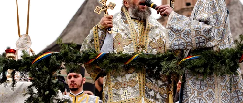 Învingem împreună. Arhiepiscopul Dunării de Jos, IPS Casian Crăciun, într-un pliant electoral al unui candidat USL