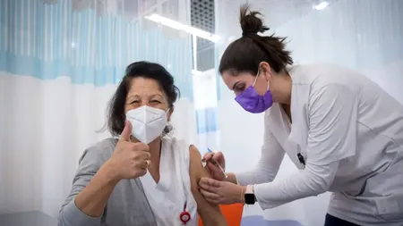 Doar 0,04% dintre israelieni au fost infectați cu COVID-19 după administrarea a două doze de vaccin Pfizer