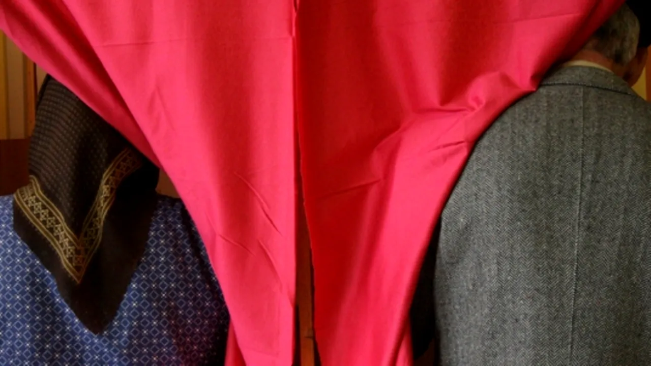 ALEGERI LOCALE 2012. Secție din Panciu, închisă întrucât trei din patru buletine primite de un alegător nu aveau ștampilă