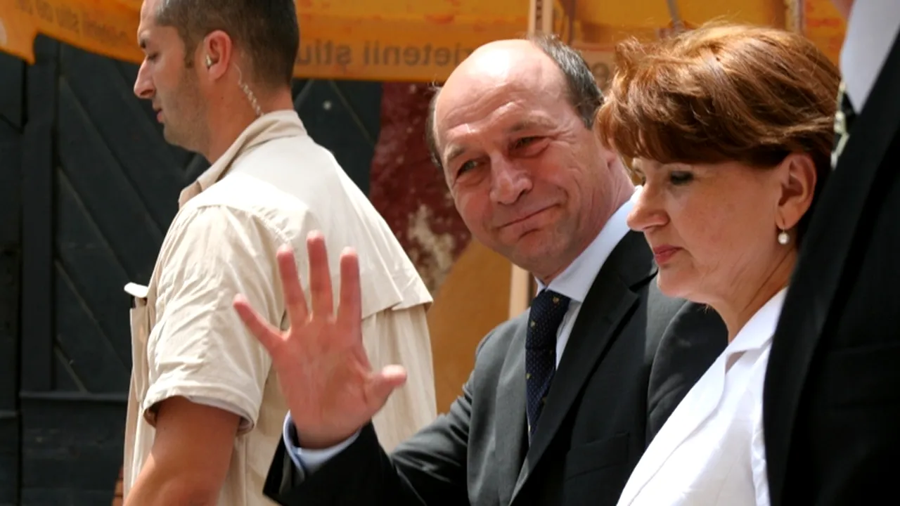 Traian Băsescu se află pe litoral în minivacanța de Rusalii