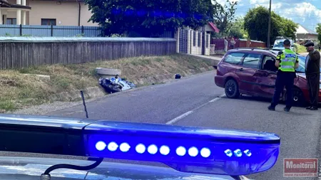 Accident teribil în județul Botoșani. Un șofer de 82 de ani a fost la un pas să ucidă un motociclist printr-o manevră nesăbuită