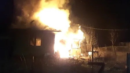 Tragedii în a treia zi de Crăciun. Trei oameni au murit în incendii izbucnite în Prahova | VIDEO