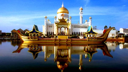 Cine este omul care trăiește într-un palat cu 1788 de camere și are 7.000 de mașini. Averea lui este de 20 de miliarde de dolari
