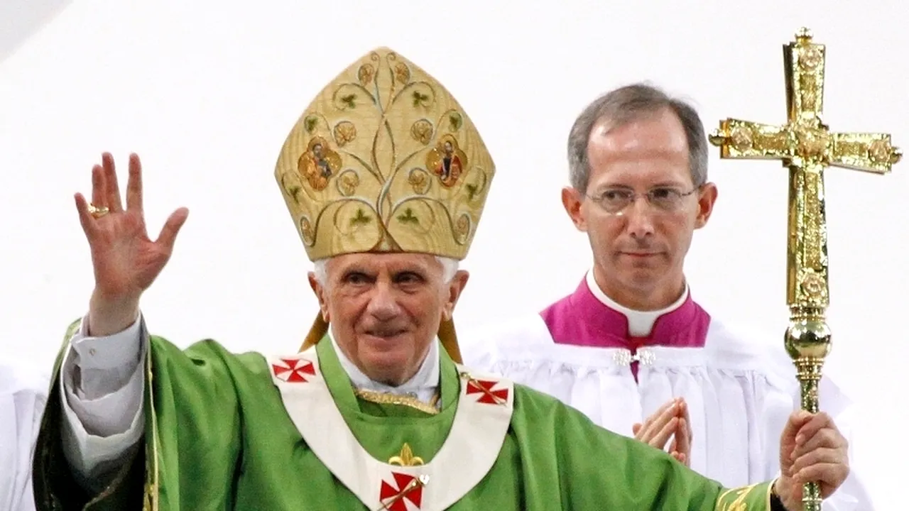 Primul tweet postat de Papa Benedict al XVI-lea