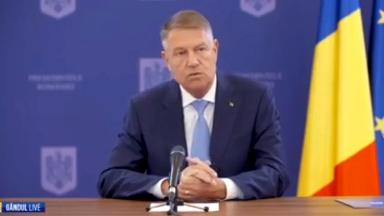 POZIȚIE. Klaus Iohannis a sesizat la CCR Legea care permitea desfăşurarea învăţământului online