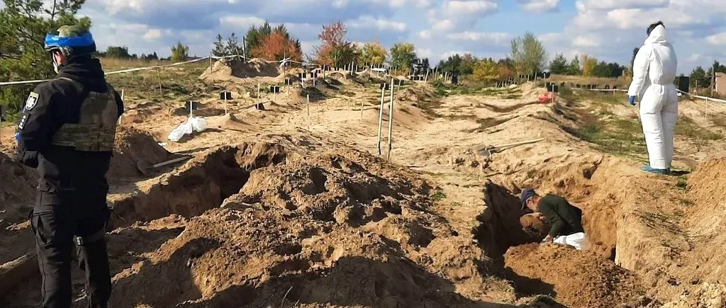 Ororile războiului din Ucraina: o groapă comună şi alte morminte, descoperite în oraşul Liman