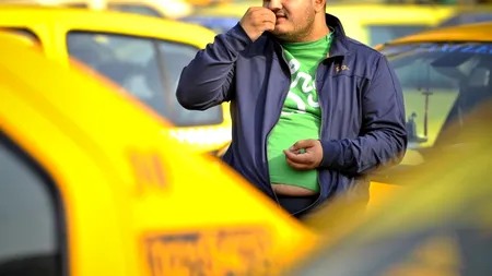 Peste 70 de taximetriști, sancționați după controale ale Poliției în zona gărilor din București