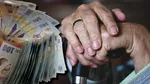 Câți bani pierd pensionarii după aplicarea CASS de 10% pentru pensiile mai mari de 3.000 de lei. Ce se întâmplă cu cei care au o pensie sub acest prag