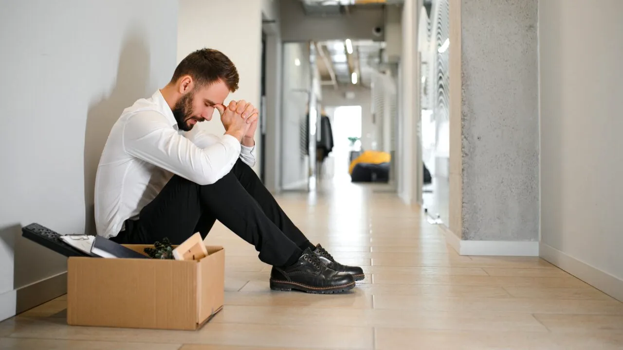 Un angajat din domeniul IT susține că a fost AMENINȚAT cu bătaia de șeful său, la locul de muncă: 