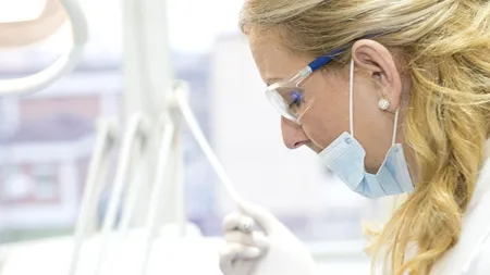 Un nou tratament pentru COVID-19. Medicamentul ieftin testat de cercetători