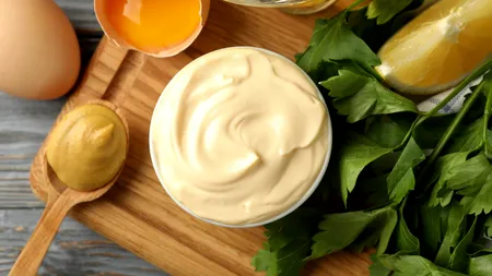 Cu ce se pot înlocui ouăle din maioneză, dacă vrei să o faci se post. Inclusiv salata de boeuf iese la fel de delicioasă și cu o textură cremoasă