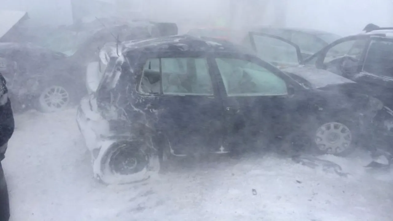 DRUMURI BLOCATE. Accidentul în lanț de pe Autostrada Soarelui, în PATRU IMAGINI Mediafax