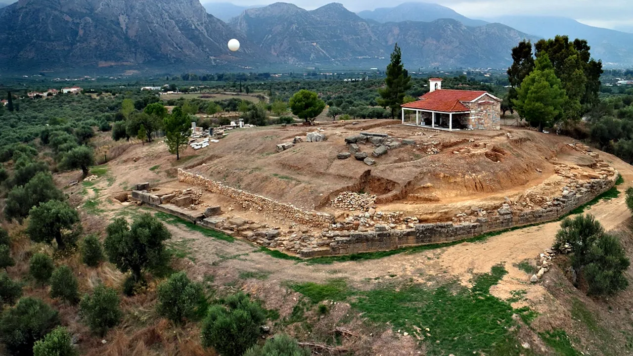 Descoperire de proporții în Grecia. Arheologii au găsit vestigiile unui palat micenian în apropiere de Sparta
