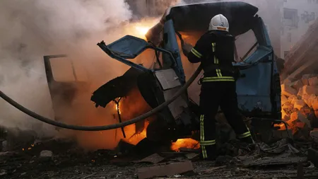 LIVE | Război în Ucraina, ziua 129: Ucraina acuză Rusia că a lansat bombe cu fosfor asupra Insulei Şerpilor / Explozii puternice în orașul ucrainean Mykolaiv / SUA trimite un nou pachet de ajutor Ucrainei
