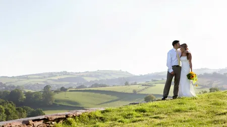 Cum arată NUNȚILE în 2025. Tendințele care schimbă regulile jocului