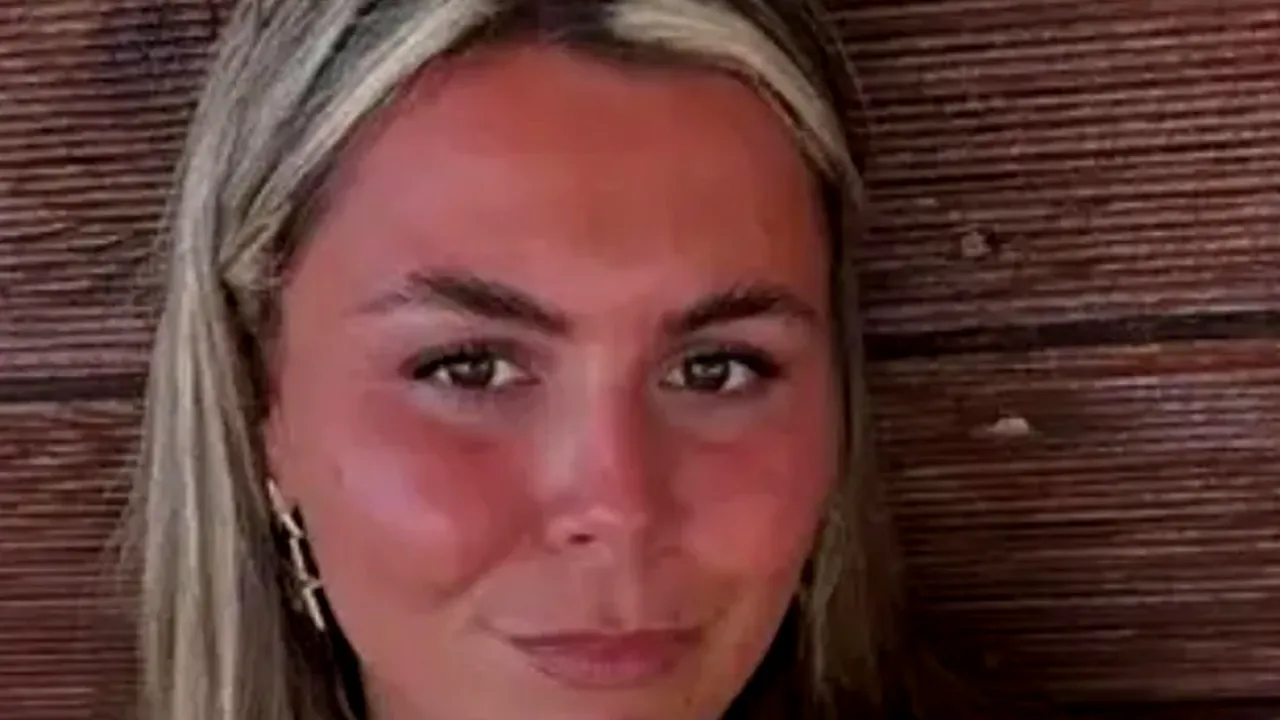 Georgia Taylor, o tânără sportivă de 24 de ani, a murit după ce medicii i-au confundat simptomele cu o banală alergie. Părinții dau vina pe doctori