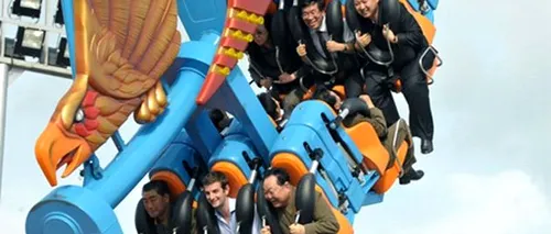 Liderul nord-coreean Kim Jong-Un, vizită într-un parc de distracții alături de soția lui și diplomați străini. FOTO+VIDEO