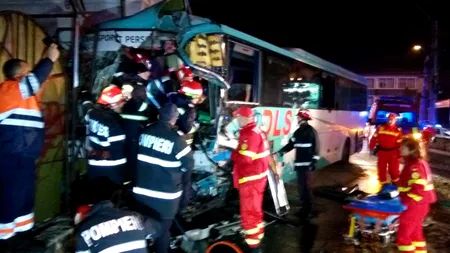 Șoferul unuia dintre autobuzele care s-au ciocnit în Pitești, în comă