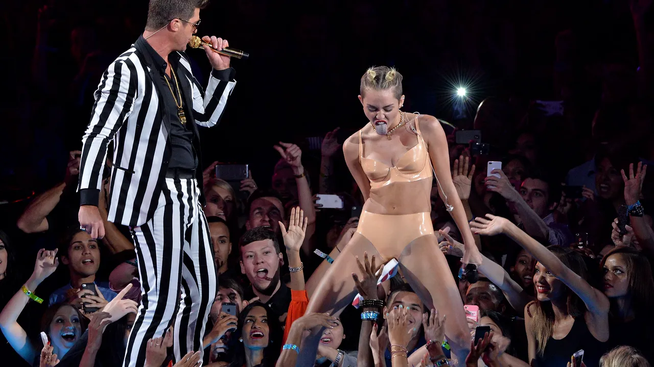 5 milioane de dolari pentru PLAGIAT. Robin Thicke a făcut 16 milioane cu o piesă copiată după Marvin Gaye