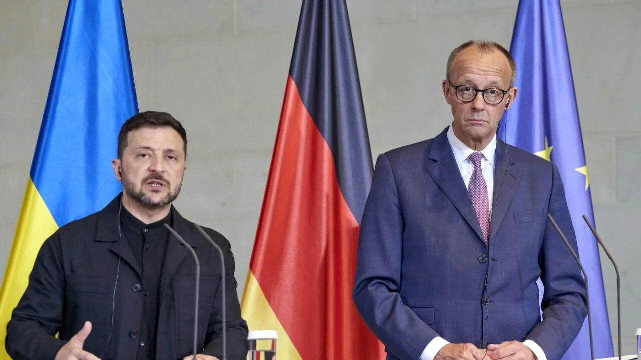 Zelenski la BERLIN, pentru discuții cu liderii europeni și americani, înainte de summitul Trump-Putin