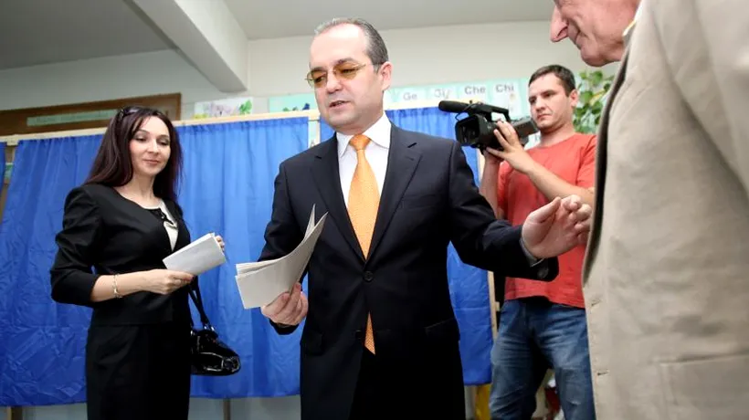 ALEGERI LOCALE 2012. Rezultatele din București și Cluj, marile mize ale alegerilor locale