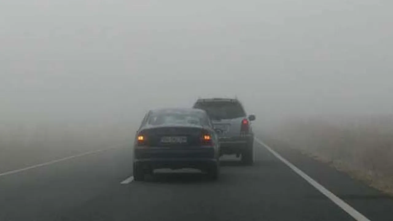 VREMEA. Avertizare COD GALBEN de ceață în București și nouă județe, până la ora 23.00