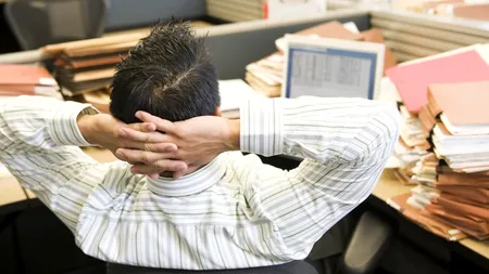 Unu din doi români vrea să-și deschidă o afacere pentru a scăpa de șefi