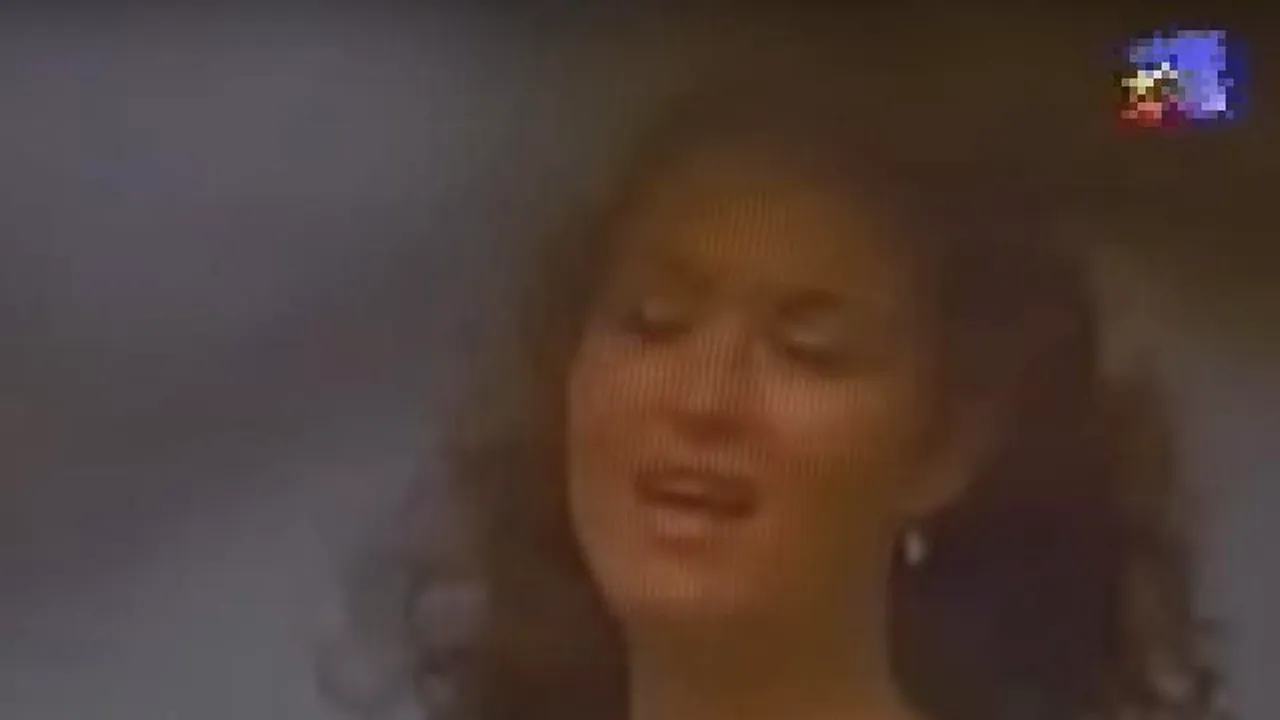 Vedetă a muzicii în anii ’70-’80, celebra ARTISTĂ pe care mii de români o adorau este îngropată în datorii. A ajuns la mila prietenilor!