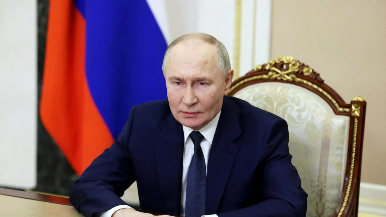 Rusia acuză UE că blochează lideri anti-sistem /SVR: Bruxellesul a cerut anularea alegerilor din ROMÂNIA și vrea eliminarea lui Georgescu din cursă