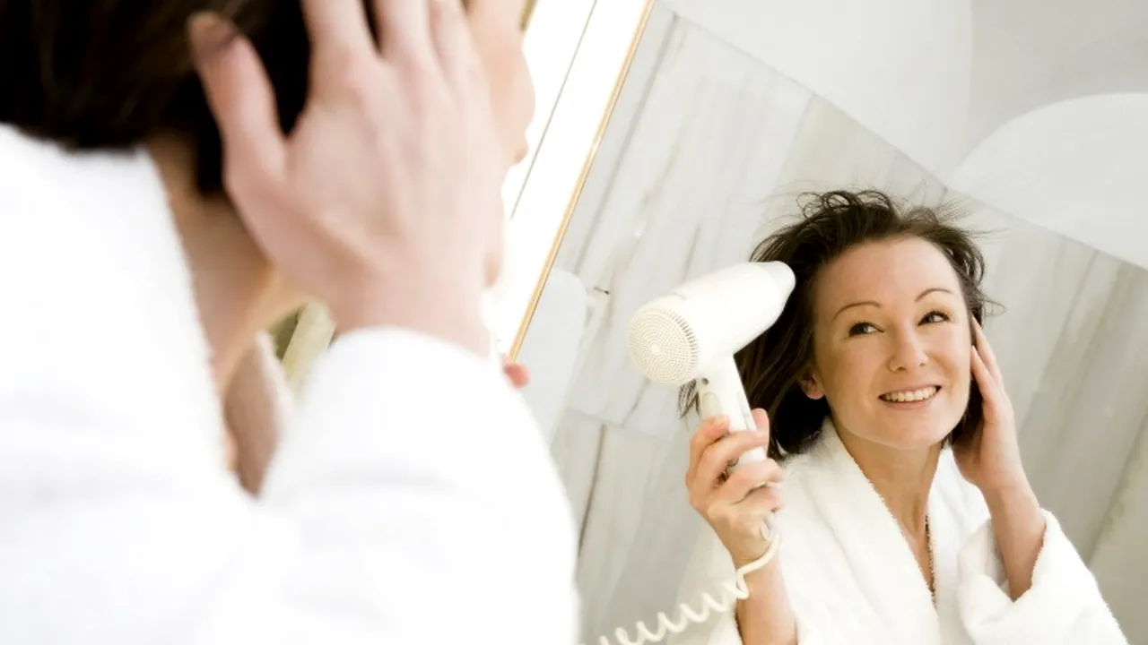 Ce se întâmplă dacă îți dai cu ardei iute pe păr