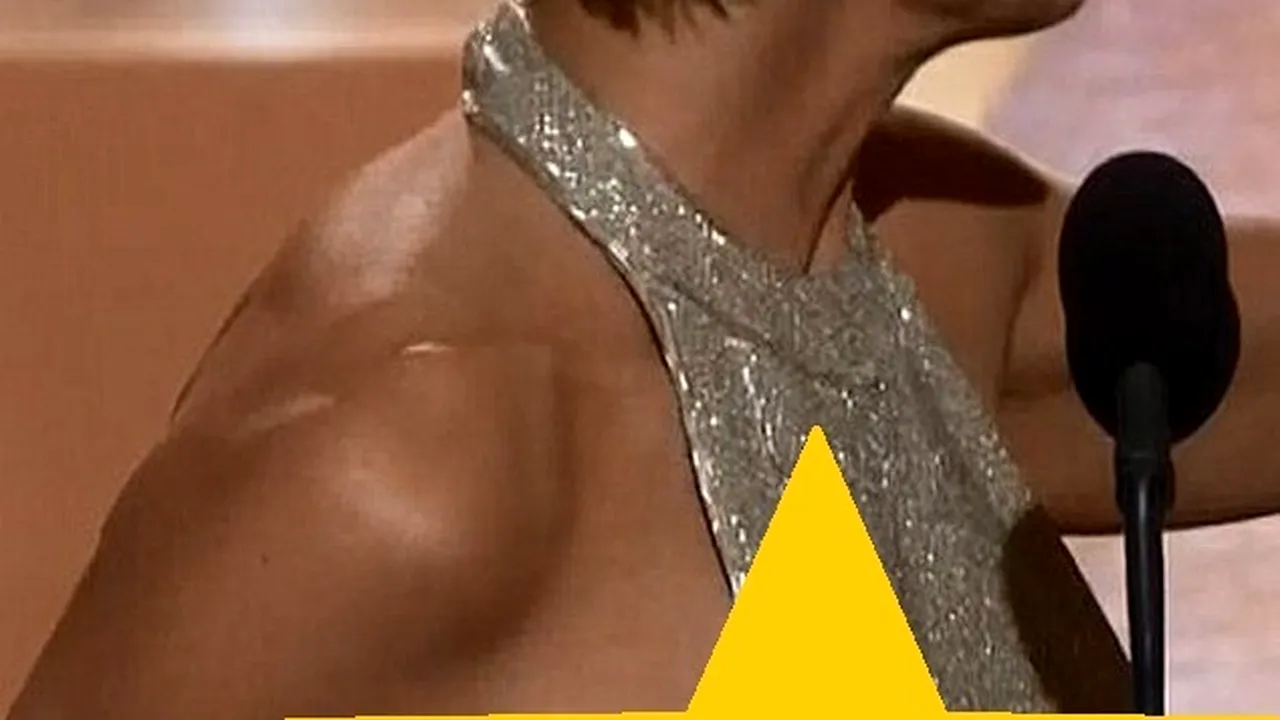 FOTO: Actrița Robin Wright, probleme cu decolteul la Globurile de Aur 2014