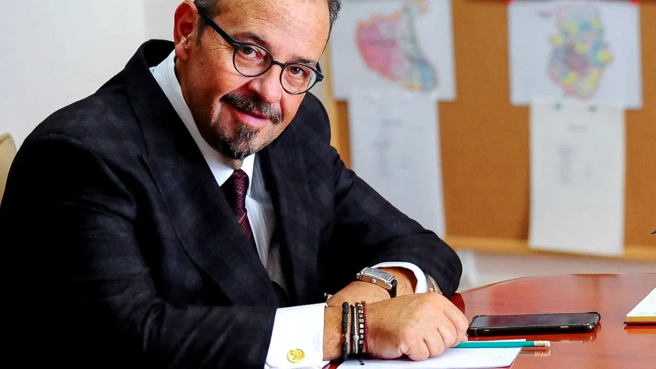 EXCLUSIV GÂNDUL.RO. Primăria Sectorului 5, plângere prealabilă împotriva PMB! „Piedone” cere aprobarea PUZ-ului blocat de Nicușor Dan!