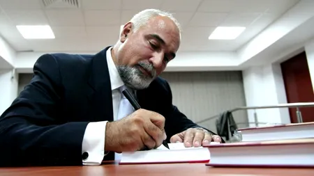 Varujan Vosganian, după ce ultimele sale două facturi la gaze au depășit 6.200 de lei: „Eu, care am fost în mai multe rânduri ministrul Energiei, sunt jecmănit cot la cot cu atâția alți cetățeni simpli, dar onorabili”