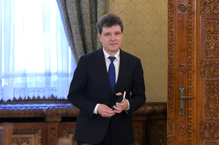 Fosta șefă a DIICOT s-a pensionat. Nicușor Dan a semnat deja decretul. Ce alt magistrat a fost eliberat din funcție