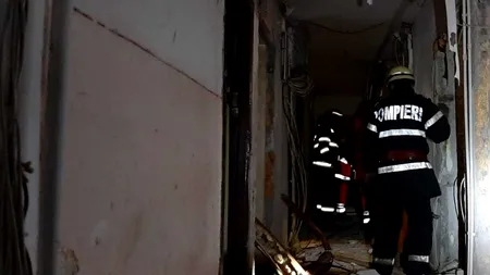 Explozie într-un bloc de garsoniere din Tulcea: Patru oameni la spital, 24 de garsoniere afectate
