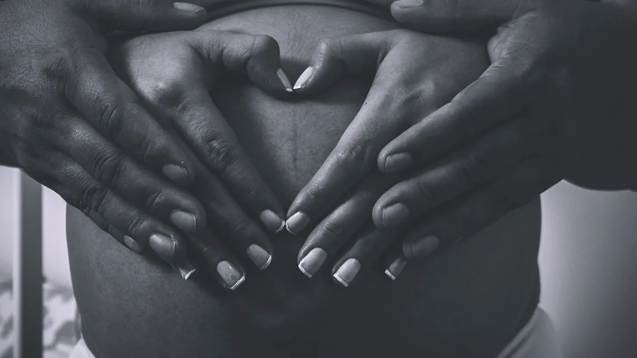 O tânără de 21 de ani din Gorj a murit în urma unei cezariene. Familia vrea anchetă