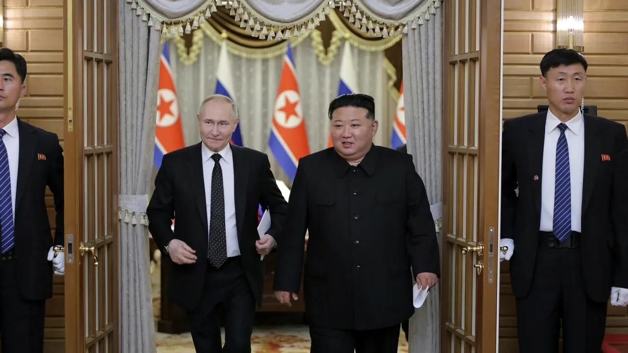 Putin și Kim Jong-Un revin cu o nouă demonstrație de SFIDARE la adresa OCCIDENTULUI/ Cei doi lideri vor participa la o paradă militară la Beijing