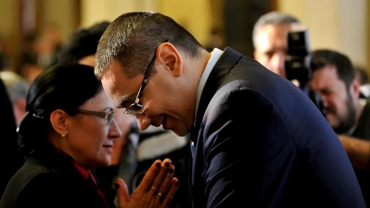 Ponta către Andronescu: 