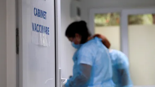 Peste jumătate de milion de români s-au înscris la Loteria vaccinării. Când are loc prima extragere și care este valoarea premiilor