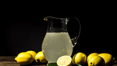 INGREDIENTUL care, odată adăugat dimineața în apa cu lămâie, ajută la digestie și stabilizează nivelul de zahăr din sânge