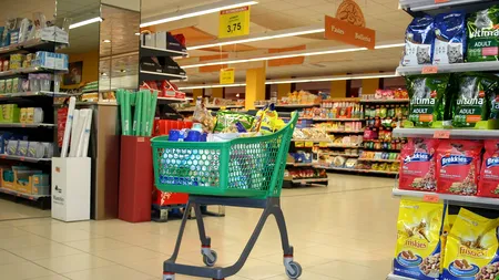 Prefectul Capitalei, conferință cu retailerii. Ce răspuns așteaptă de la ei în 24 de ore