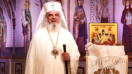 VIDEO | Mesajul de Paște al Patriarhului Daniel: ”Hristos cel răstignit şi înviat a biruit păcatul, iadul şi moartea”