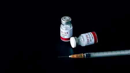 Vaccinul anti-COVID ar putea fi făcut anual! Avertismentul autorităților britanice