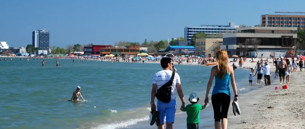 REFERENDUM 2012. Turiștii aflați la mare vor putea vota chiar și la Aqua Magic. Secțiile de votare amenajate pe litoral