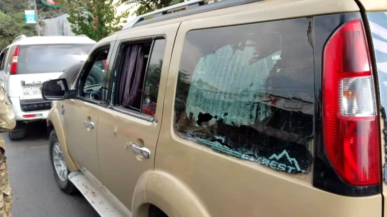 Actriță celebră, victima unei tentative de asasinat! Trei bărbați au deschis focul asupra mașinii în care se afla