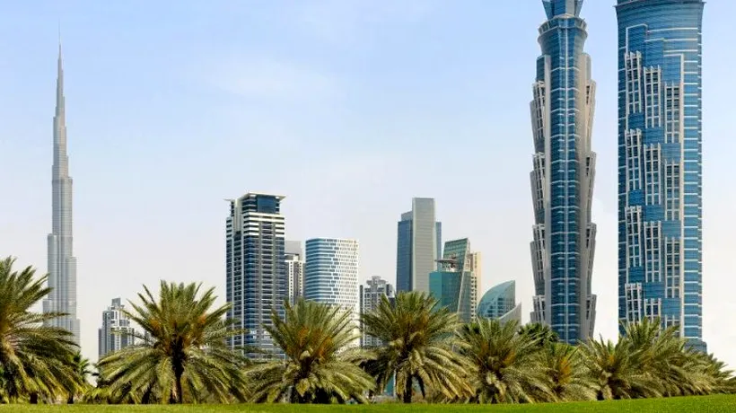 GALERIE FOTO. Cum arată cel mai înalt hotel din lume și cât costă cazarea