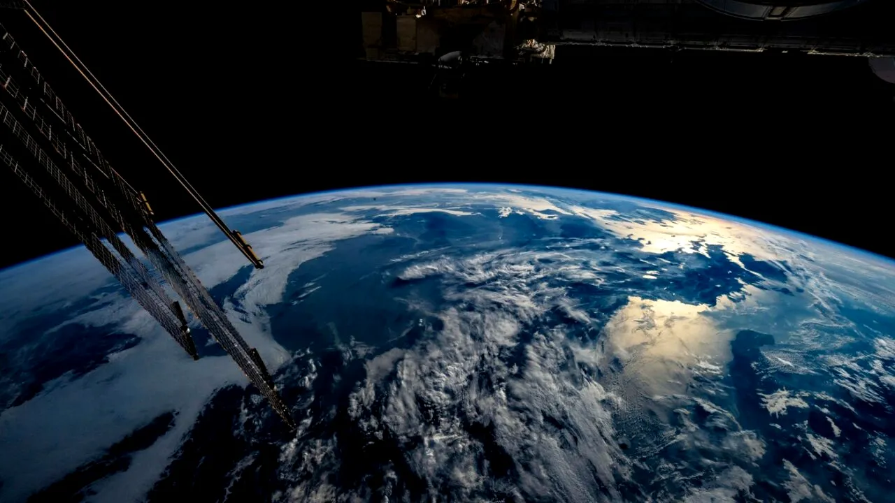 Rotația Pământului a ACCELERAT! Oamenii de știință atenționează despre ce s-ar putea întâmpla dacă fenomenul va persista până în anul 2029