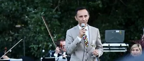 VIDEO | Președintele Consiliului Județean Timiș a sărbătorit ziua județului cântând muzică populară