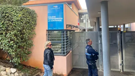 Stupoare în Franța după ce un elev de clasa a IX-a și-a înjunghiat profesoara în timpul orelor. Tânărul este acuzat de tentativă de omor